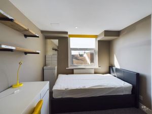 Photo 16- click for photo gallery